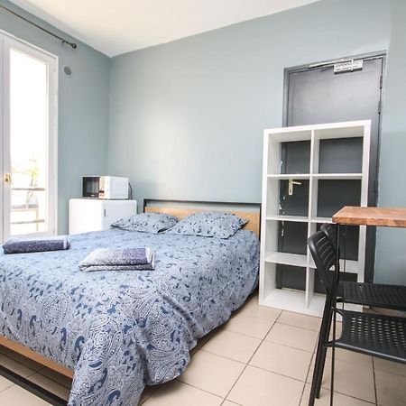 08 - Chambre Proche Paris Et Transports Avec Tv Wifi Saint-Denis  Exterior foto